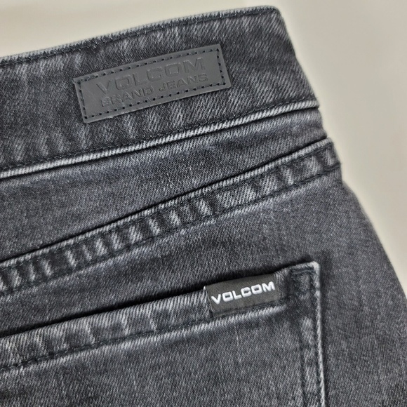 Volcom Tie Front Cut off Black Boyfriend Fit Denim Vintage Style Shorts size 29 - Picture 6 of 12